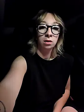 Snapshot of Giuliana_baby chatting on 09/22/25, 04:47 Giuliana baby online show from 09/22/25, 04:47