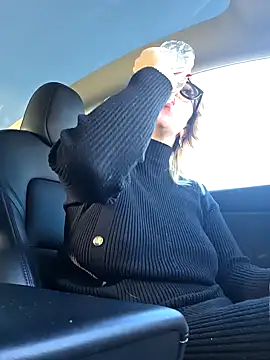 Snapshot of Giuliana_baby chatting on 10/17/25, 08:39 Giuliana baby online show from 10/17/25, 08:39