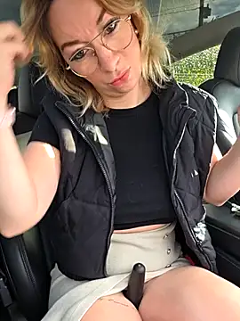 Snapshot of Giuliana_baby chatting on 11/02/25, 08:28 Giuliana baby online show from 11/02/25, 08:28