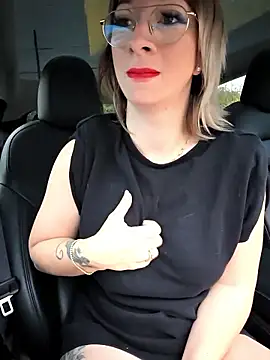 Snapshot of Giuliana_baby chatting on 11/10/25, 08:46 Giuliana baby online show from 11/10/25, 08:46