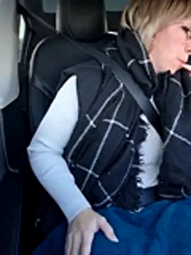 Snapshot of Giuliana_baby chatting on 12/02/25, 02:56 Giuliana baby online show from 12/02/25, 02:56