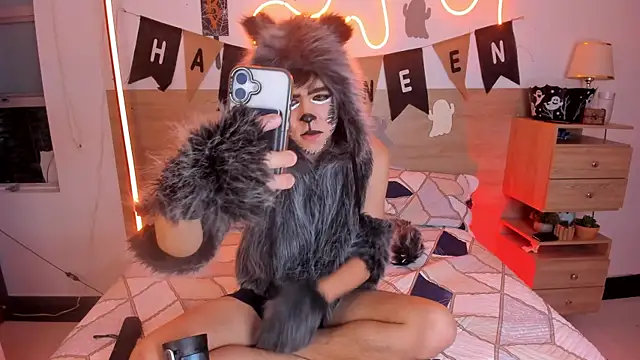 justinbiler online show from 10/31/25, 01:12