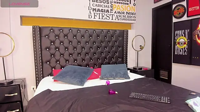 MADISSONLOVE  online show from 01/04/25, 12:05