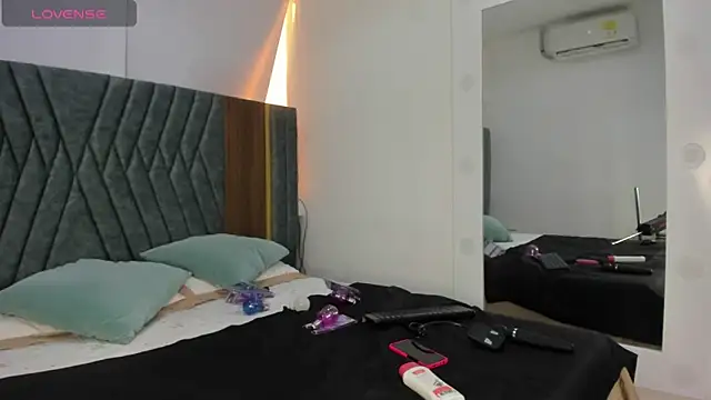 MADISSONLOVE  online show from 01/26/25, 12:11