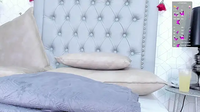 Snapshot of Katalella_murillo chatting on 02/18/25, 06:37 Katalella murillo online show from 02/18/25, 06:37