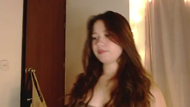 Roxie-Summers11 online show from 08/08/26, 05:20