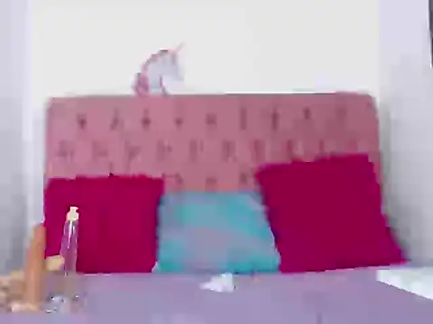 Snapshot of NalaRoy chatting on 09/25/25, 04:11 NalaRoy online show from 09/25/25, 04:11