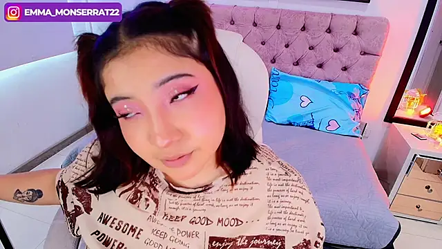 Snapshot of Emma_monserrat chatting on 09/19/25, 07:36 Emma monserrat online show from 09/19/25, 07:36