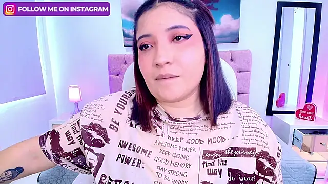 Snapshot of Emma_monserrat chatting on 10/03/25, 07:33 Emma monserrat online show from 10/03/25, 07:33
