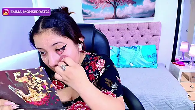 Snapshot of Emma_monserrat chatting on 12/02/25, 07:31 Emma monserrat online show from 12/02/25, 07:31