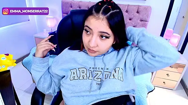 Snapshot of Emma_monserrat chatting on 12/05/25, 04:47 Emma monserrat online show from 12/05/25, 04:47