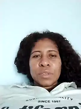 Snapshot of Ivon-09 chatting on 01/01/25, 12:33 Ivon-09 online show from 01/01/25, 12:33