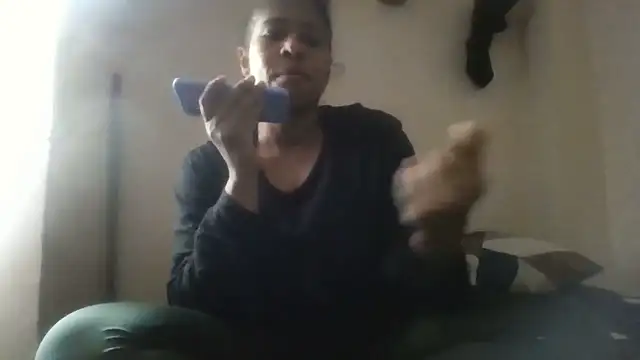 Snapshot of Ivon-09 chatting on 01/25/25, 04:46 Ivon-09 online show from 01/25/25, 04:46