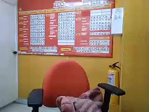 Snapshot of Ivon-09 chatting on 02/09/25, 03:23 Ivon-09 online show from 02/09/25, 03:23