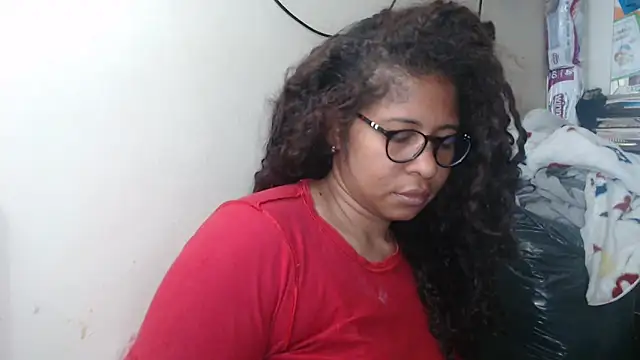 Snapshot of Ivon-09 chatting on 03/15/25, 12:45 Ivon-09 online show from 03/15/25, 12:45