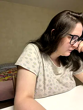 hungry1bunny online show from 10/08/25, 08:50