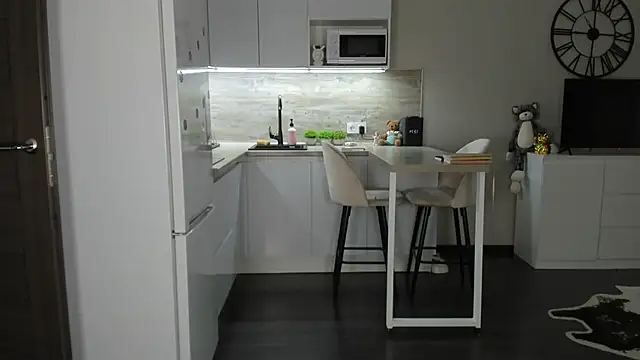 Snapshot of nilliluv chatting on 11/23/25, 10:15 nilliluv online show from 11/23/25, 10:15