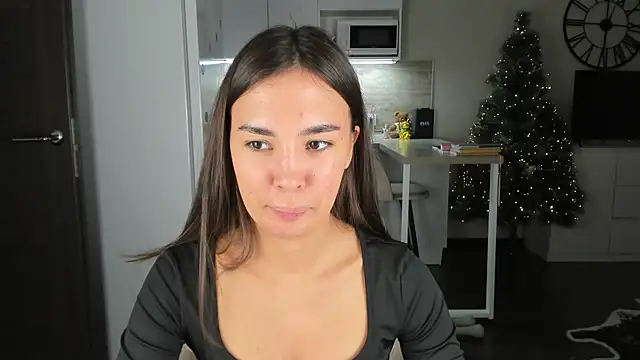 Snapshot of nilliluv chatting on 12/05/25, 08:27 nilliluv online show from 12/05/25, 08:27