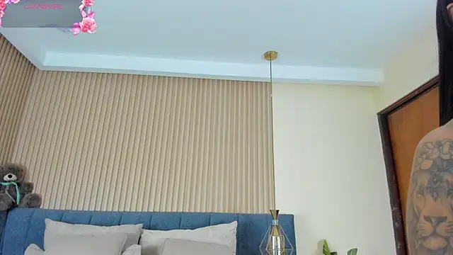 kathecute   online show from 06/06/26, 01:43