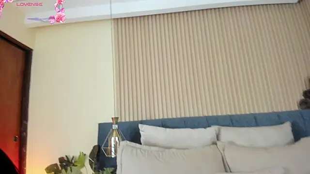 kathecute   online show from 07/30/26, 12:09