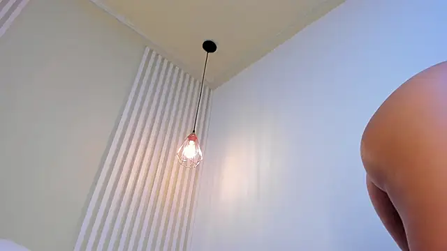 annawelk  online show from 01/29/25, 06:28