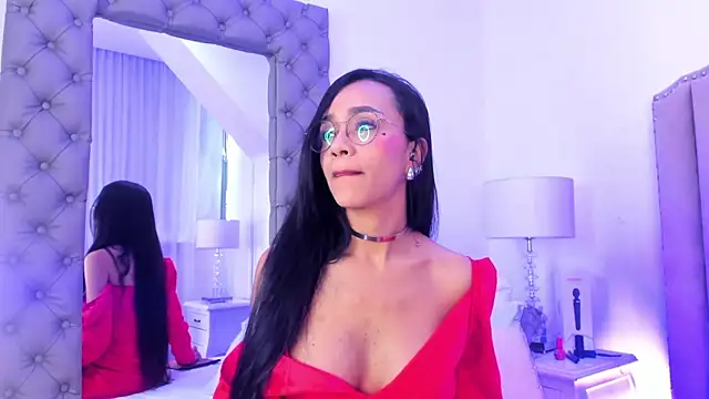 SamanthaFerrer   online show from 12/24/24, 06:28