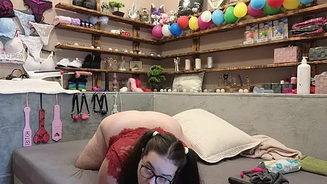 Kimberly-Caprice online show from 02/07/25, 11:45
