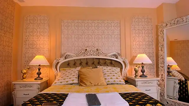 OrianaRodhes online show from 02/18/25, 09:42
