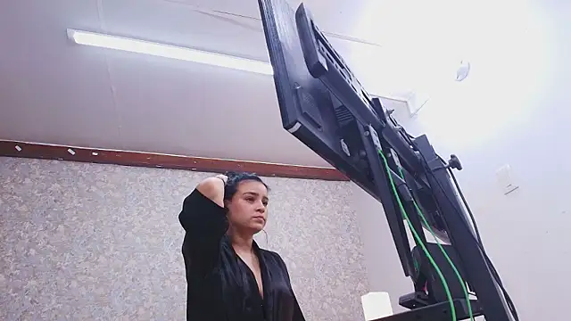 nicol f online show from 12/09/24, 07:18