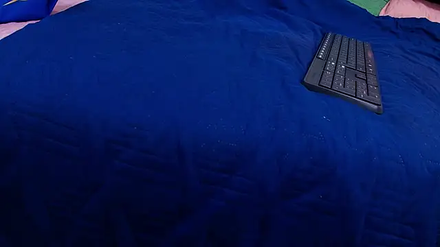 Snapshot of nicol_f chatting on 10/07/25, 07:33 nicol f online show from 10/07/25, 07:33