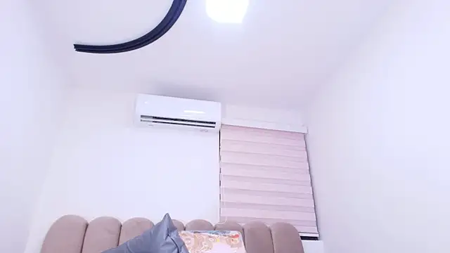 nicol f online show from 12/05/25, 03:04