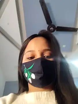 Varnika aarora online show from 12/16/24, 07:04
