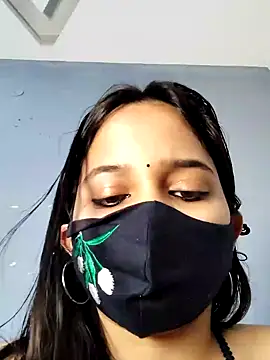 Varnika aarora online show from 12/28/24, 02:42