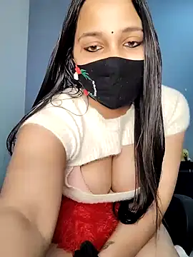 Varnika aarora online show from 01/06/25, 04:36