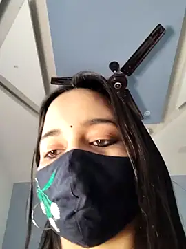 Varnika aarora online show from 01/17/25, 10:33
