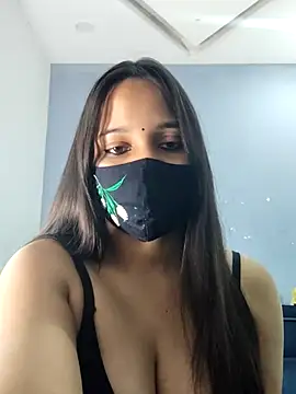 Varnika aarora online show from 02/05/25, 05:41