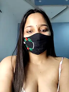 Varnika aarora online show from 03/04/25, 12:33