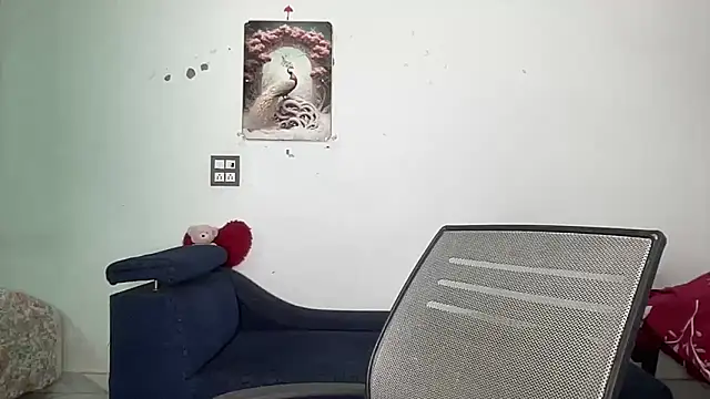 Varnika aarora online show from 09/16/25, 04:13