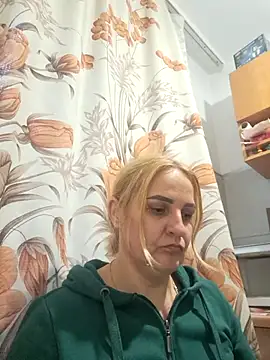 Malichkaanna30 online show from 10/16/25, 02:18