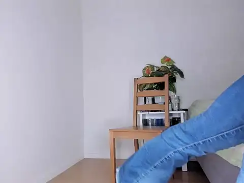 Snapshot of Chanel_shaw chatting on 09/18/25, 02:30 Chanel shaw online show from 09/18/25, 02:30