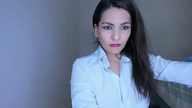 Snapshot of Chanel_shaw chatting on 09/23/25, 04:32 Chanel shaw online show from 09/23/25, 04:32