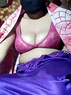 Snapshot of Sexy-sheela chatting on 01/25/25, 11:34 Sexy-sheela online show from 01/25/25, 11:34