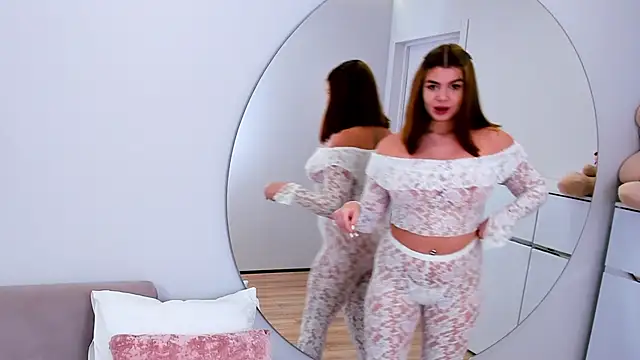 MelanieCarterr online show from 11/13/25, 04:17