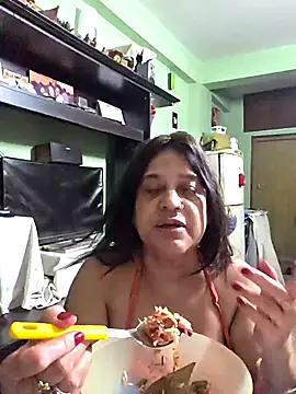 Snapshot of Hot_Queen77 chatting on 03/04/26, 08:15 Hot Queen77 online show from 03/04/26, 08:15