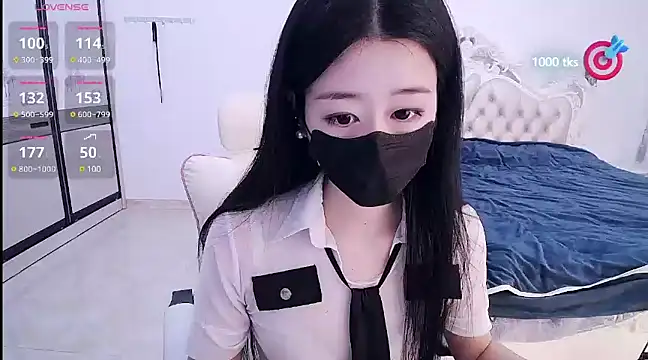 CN-xiaofei online show from 02/12/25, 04:33