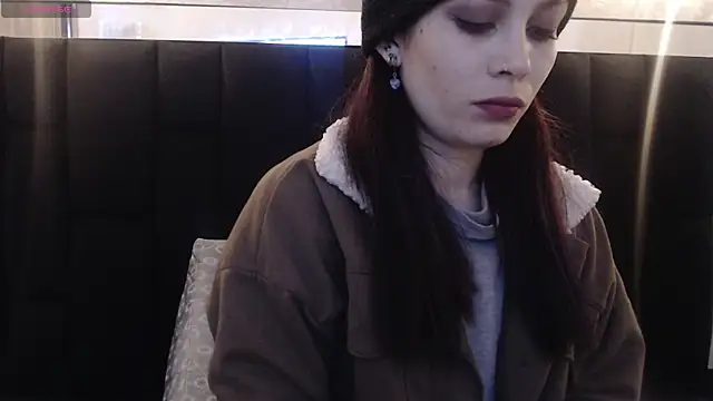  yuyi online show from 12/31/24, 01:08