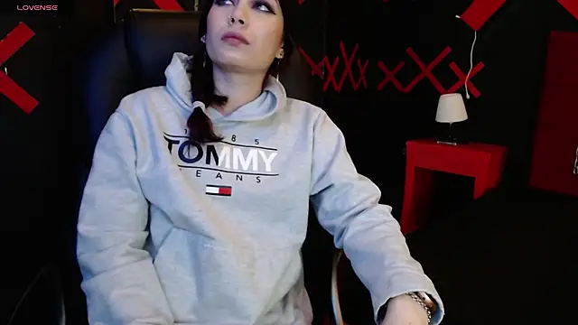  yuyi online show from 01/20/25, 12:07