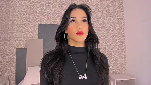 Snapshot of Isa_Little_Star chatting on 09/26/25, 12:31 Isa Little Star online show from 09/26/25, 12:31