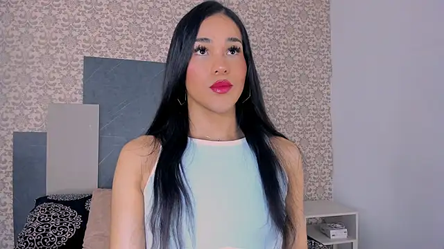 Snapshot of Isa_Little_Star chatting on 10/14/25, 03:13 Isa Little Star online show from 10/14/25, 03:13