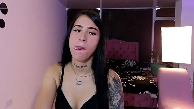 mei sweetcat online show from 12/18/24, 08:57